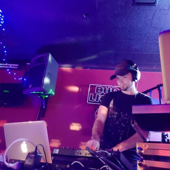 Meet your Posher, Aj - Picture 1 of 1